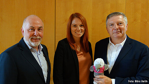 Ulrich Silberbach, Karoline Herrmann und Oswin Veith (v.l.n.r.) Ulrich Silberbach, Karoline Herrmann und Oswin Veith (v.l.n.r.)