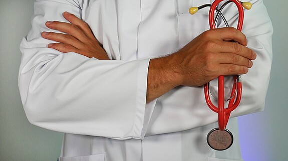 Finanzierung sichern, Kompetenzen klären, die Interessen der Beschäftigten berücksichtigen – diese Dinge sind entscheidend, betont dbb Chef Ulrich Silberbach mit Blick auf die Krankenhausreform. Krankenhausreform, dbb, Bundesgesundheitsministerium