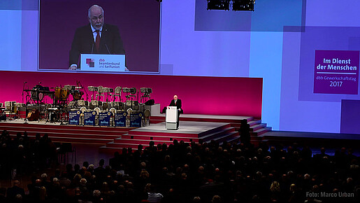 Rede des dbb Chefs Silberbach auf der öffentlichen Veranstaltung des dbb Gewerkschaftstages Rede des dbb Chefs Silberbach auf der öffentlichen Veranstaltung des dbb Gewerkschaftstages