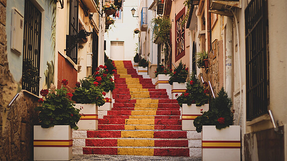 Treppe in spanischen Nationalfarben Treppe in spanischen Nationalfarben