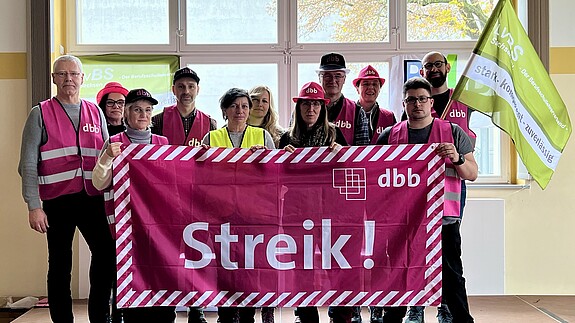Am 27. und 28. November haben Berufsschullehrkräfte in Sachsen demonstriert. LVBS, Einkommensrunde TV-L, BSZ
