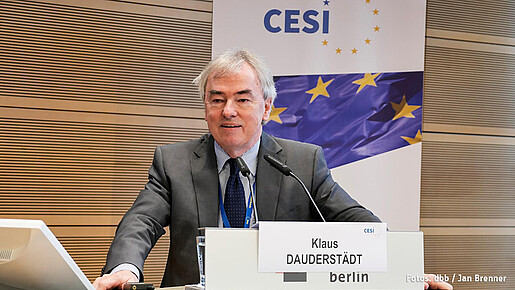 Klaus Dauderstädt auf der CESI-Fachtagung Klaus Dauderstädt auf der CESI-Fachtagung