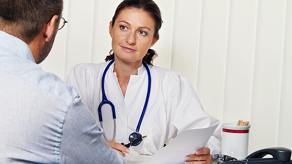 Examination, investigation, medical consultation, treatment, counseling, consultation, health check, screening, preventive medicine, homeopathy, alternative, health, medical practice, surgery, specialist, practice, clinics, doctor's appointment, appointment, organization, patient, patients, practitioners, Country Doctor, care, doctor, physician, cost, health costs, medical costs, medicine, doctors, people, Doctor, co-payment, medical bills, health care, healthcare, man, woman, stethoscope, naturopathy, natural, homeopathic, gentle