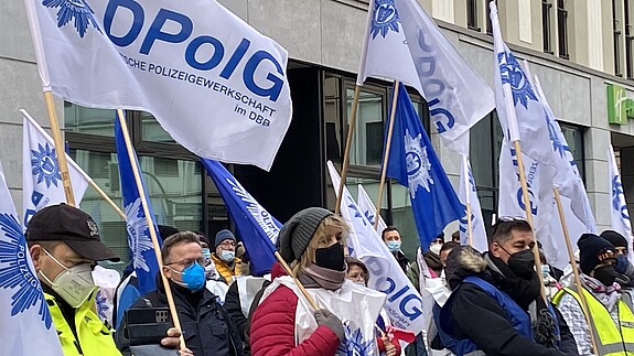 EKR-Demo Berlin Demonstrierende Polizeibeschäftigte in Berlin