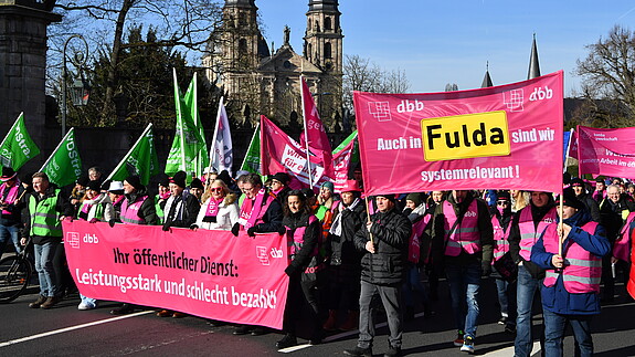 Einkommensrunde 2023 bei Bund und Kommunen: Protest in Fulda