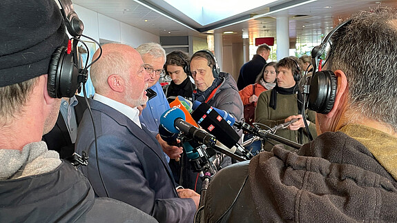 Einkommensrunde Bund und Kommunen 2023: Dritte Verhandlungsrunde Einkommensrunde Bund und Kommunen 2023: Dritte Verhandlungsrunde