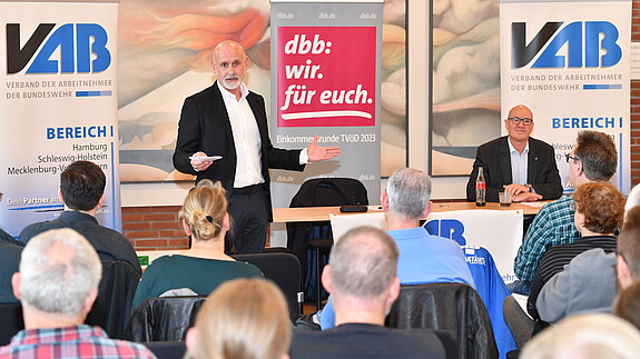 dbb Branchentag mit dem VAB 06.10.2022, Jahr > 2022, Branchentag, Einkommensrunde 2023, Ort > Europa > Deutschland > Schleswig-Holstein > Kiel, Organisation > Gewerkschaft/Berufsverband > VAB