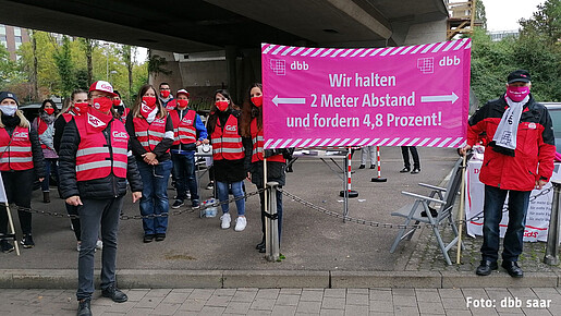 Protestaktion in Saarbrücken dbb saar und GdS demonstrieren
